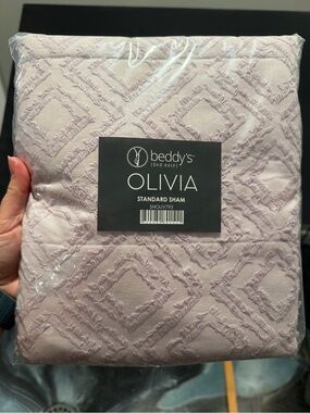OLIVIA buddy’s Standard Sham - Light Purple